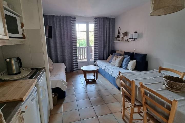 Gîte pour 2 personnes, avec terrasse ainsi que piscine et jardin dans Office De Tourisme De Moliets Et Maa - 2