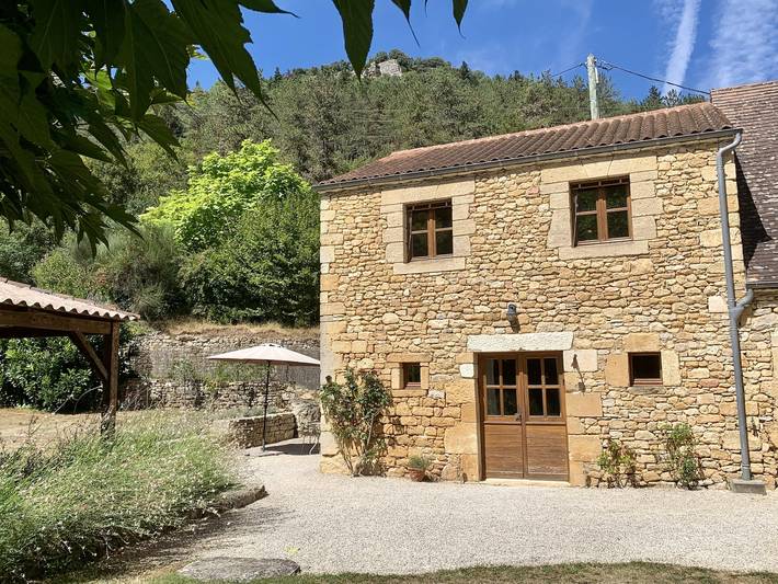 Gîte pour 4 personnes, avec piscine