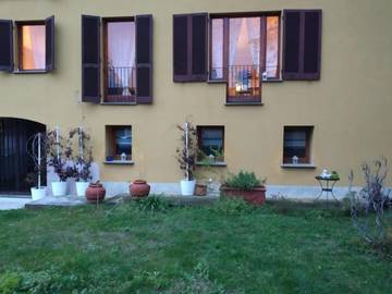 Gîte pour 6 personnes, avec vue et jardin dans Pettenasco