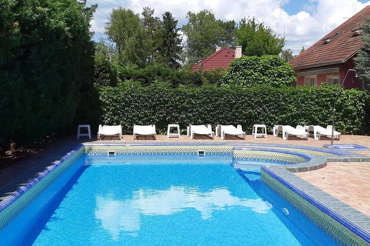 Ferienhaus für 8 Personen, mit Pool und Garten, mit Haustier in Zamardi