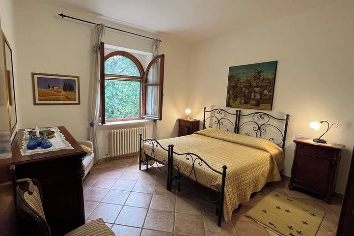 Lake-View Private Villa, Pool, Indoor-Outdoor Dining & Lounges in Tuoro sul Trasimeno, Lake Trasimeno