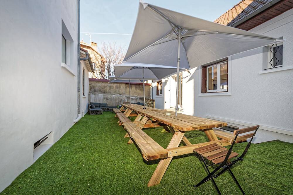 Apartamento entero, Grand Gite Proche Centre-ville Pour 24 Personnes in Clermont-Ferrand, Parque Natural Regional Volcans d'Auvergne