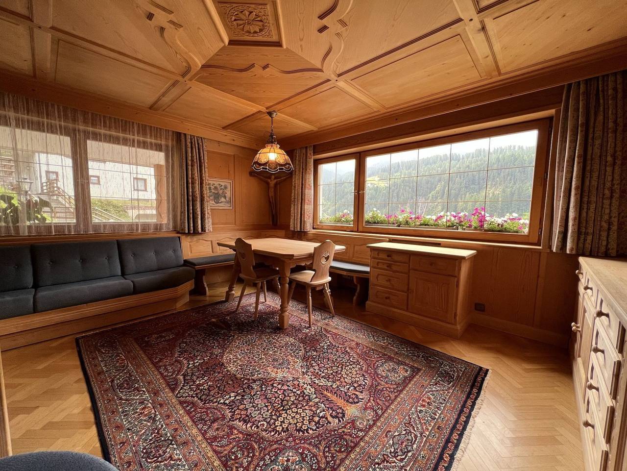 Ganze Ferienwohnung, Apartments Enjoy Dolomites - Chalet - Wohnung mit 2 Doppelzimmern und 1 Einzelzimmer – 100 m² in St. Christina in Gröden, Dolomiti Superski