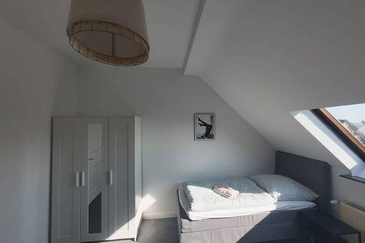 Ganze Wohnung, Lichtdurchflutete 100qm, 5 Zimmer Ferienwohnung mit Platz, Stil & Wohlfühlfaktor in Solingen, Bergisches Land