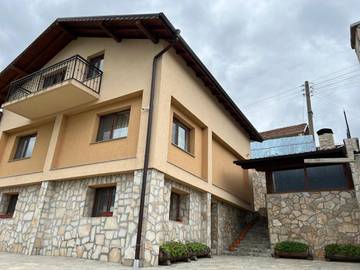 Villa für 8 Personen, mit Garten und Ausblick sowie Balkon in Bulgarien