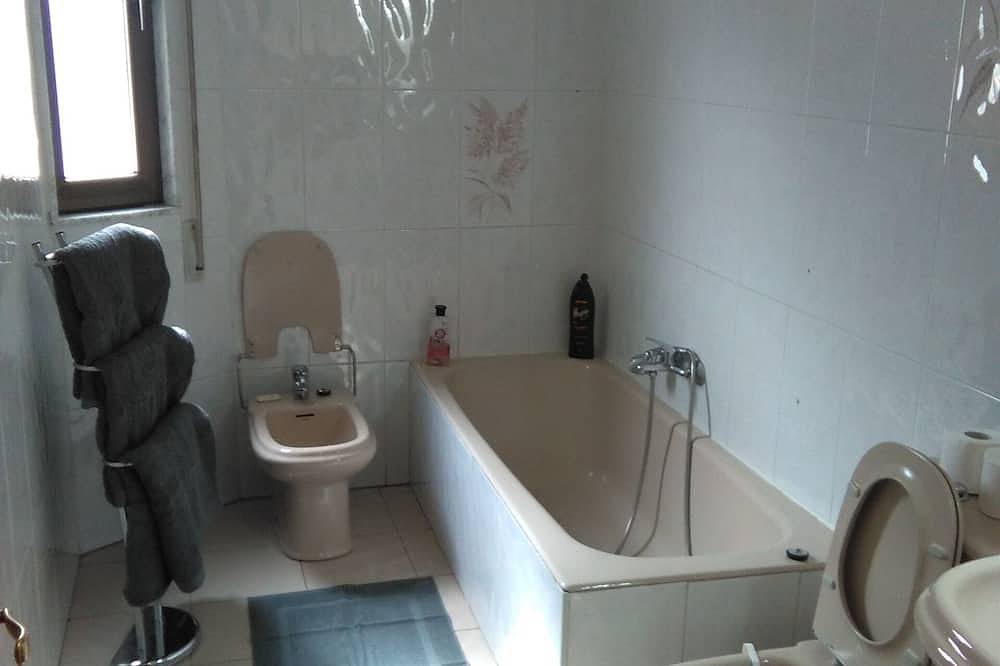Entire apartment, Jaen Apartment - Apartment in Ponferrada in Ponferrada, El Bierzo