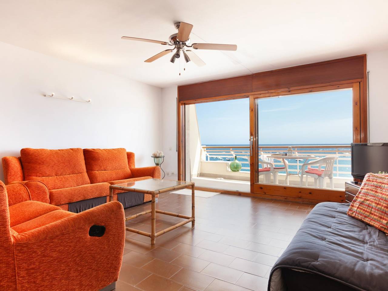Geheel vakantieappartement, Vakantieappartement voor 5 personen met uitzicht op zee in Platja Gran (Tossa de Mar), Tossa de Mar