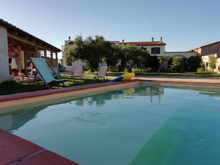 Casa de vacaciones para 12 personas, con piscina además de vistas y jardín - 1