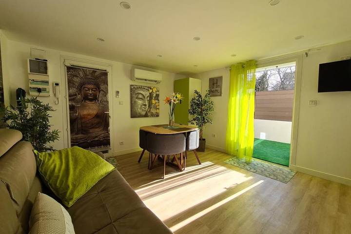 Gîte pour 2 personnes, avec terrasse à Peypin - 3