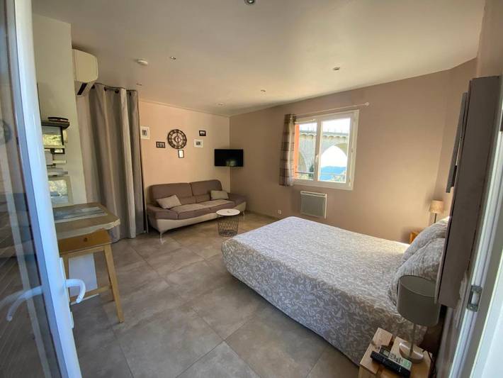 Location de vacances pour 2 personnes, avec vue et terrasse à Èze - 4