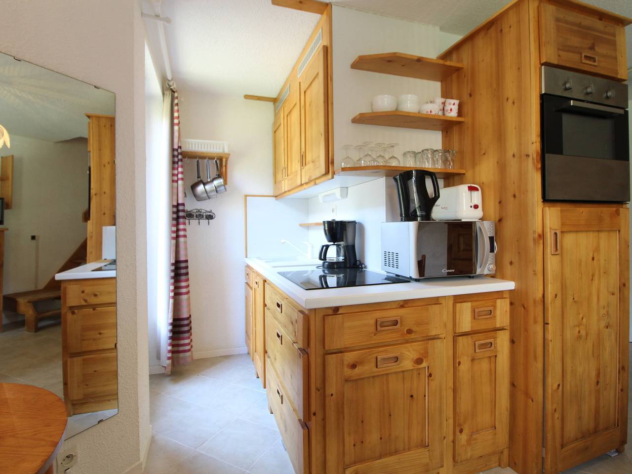 Apartamento entero, Apartamento en Val Cenis le Haut para 5 personas, cerca de pistas y tiendas in Lanslevillard, Región de Saint-Jean-de-Maurienne