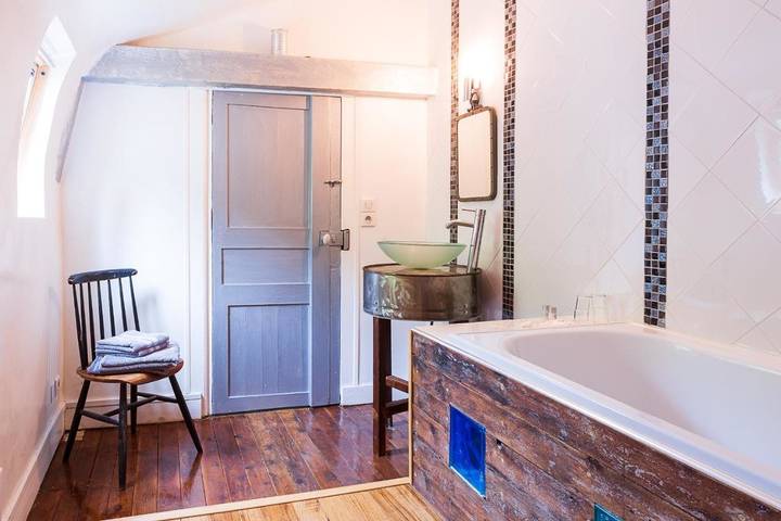 Chambre d’hôte pour 2 personnes, avec jacuzzi et terrasse ainsi que sauna et jardin en Indre-et-Loire - 3