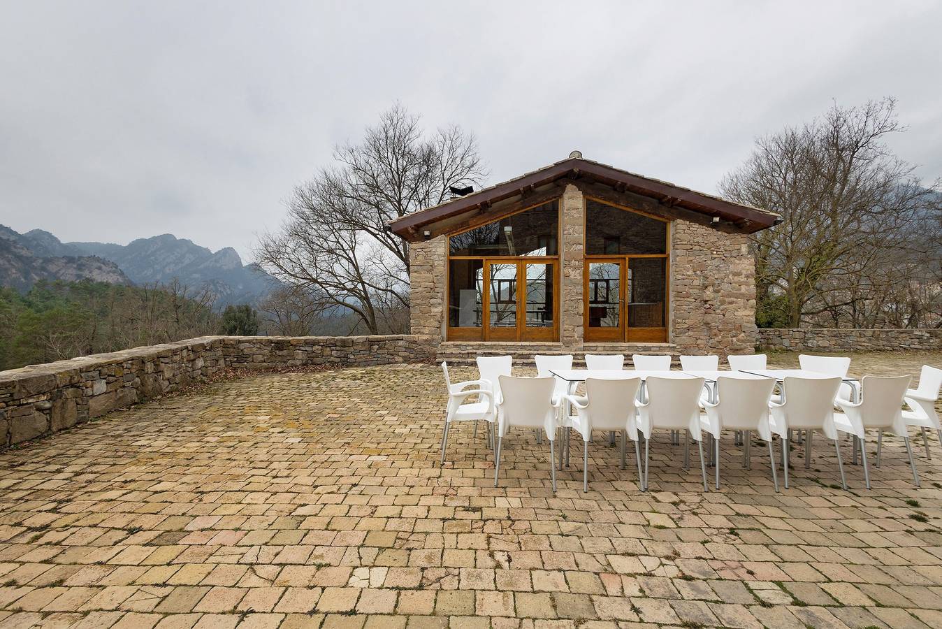 Casa rural 'La Serra' con vistas a la montaña, piscina privada y Wi-Fi in Vilada, Pirineo Catalan