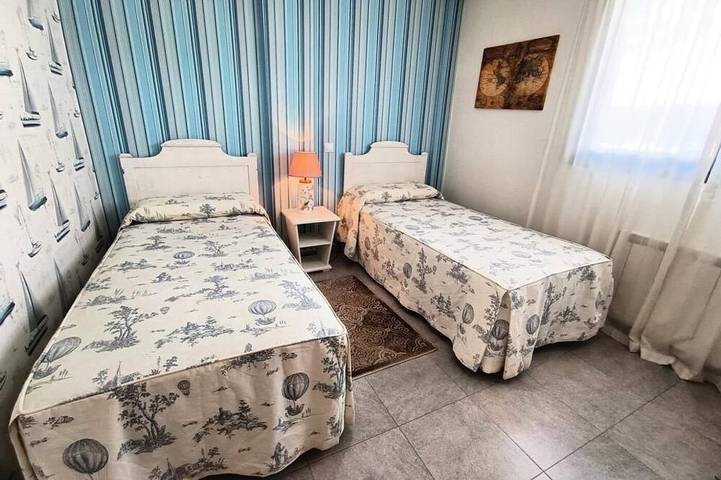 Entire apartment, Cudon - Los Cedros 1 in Cudón, Miengo