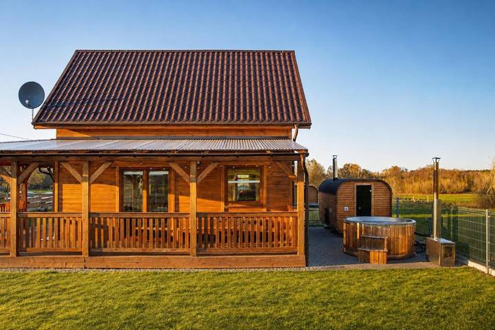 Ferienhaus für 6 Personen, mit Whirlpool und Garten sowie Sauna