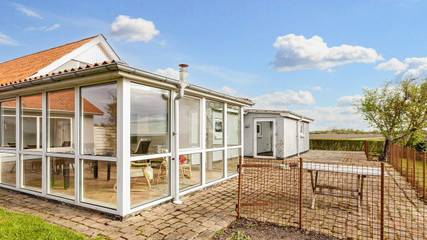 Ferienhaus für 9 Personen, mit Balkon/Terrasse und Ausblick, mit Haustier in Jegindø
