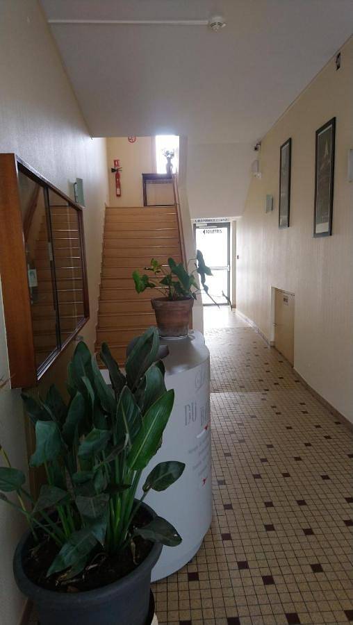 Hôtel pour 2 personnes, avec terrasse ainsi que vue et jardin à Lesparre-Médoc - 3