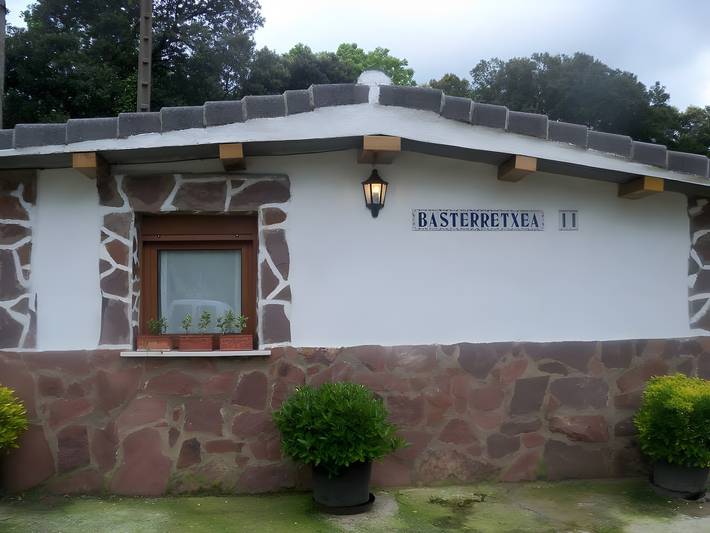 Holiday apartment for 6 people, with garden, with pets - 1