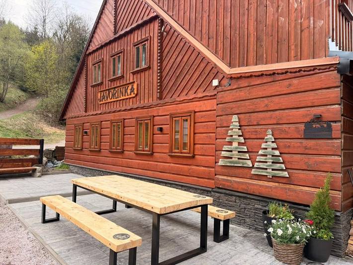 Domek letniskowy dla 4 osób, z ogród i jacuzzi, zwierzęta dozwolone - 1