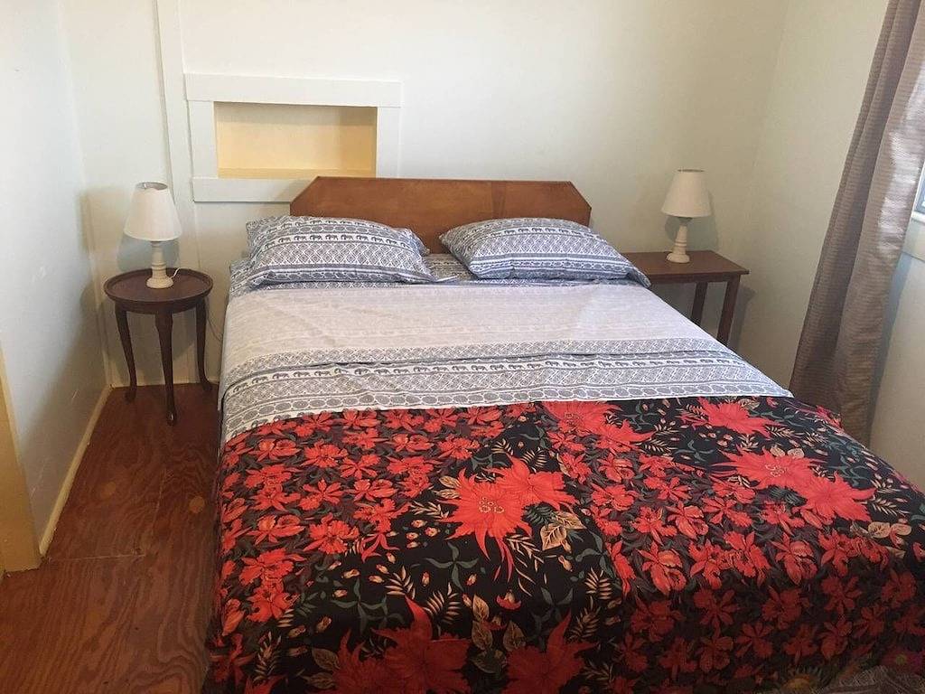 Ganze Wohnung, Loft-Apartment mit einem Schlafzimmer im Herzen der Innenstadt von Hilo in Hilo, North Hilo