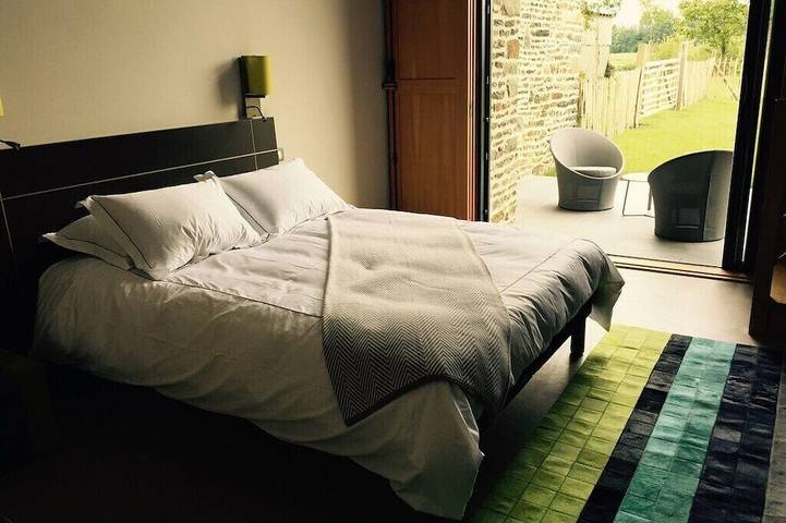 Gîte pour 8 personnes, avec terrasse et jardin ainsi que jacuzzi et piscine à Servon - 2