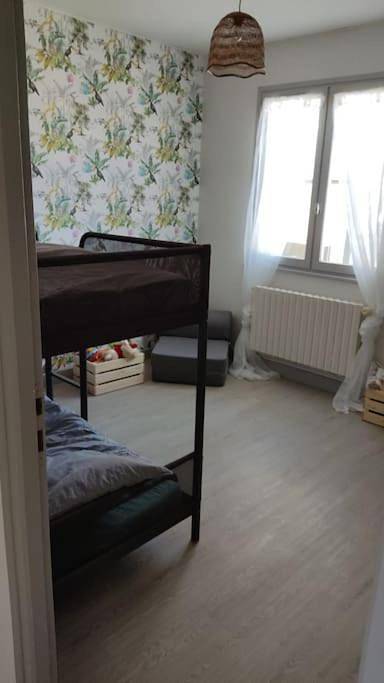 Gîte pour 6 personnes, avec vue et balcon à Saint-Georges-de-Mons - 2