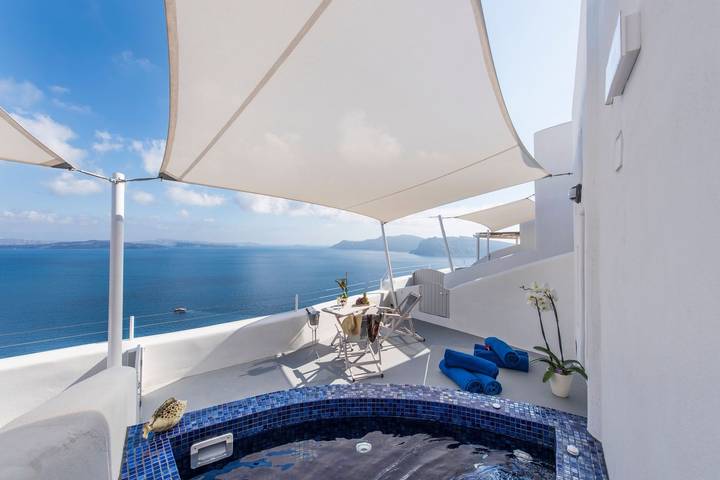 Wonderful Santorini Villa | Villa Narain | 1 Bedroom | Breathtaking Caldera Views in Oia, Santorin