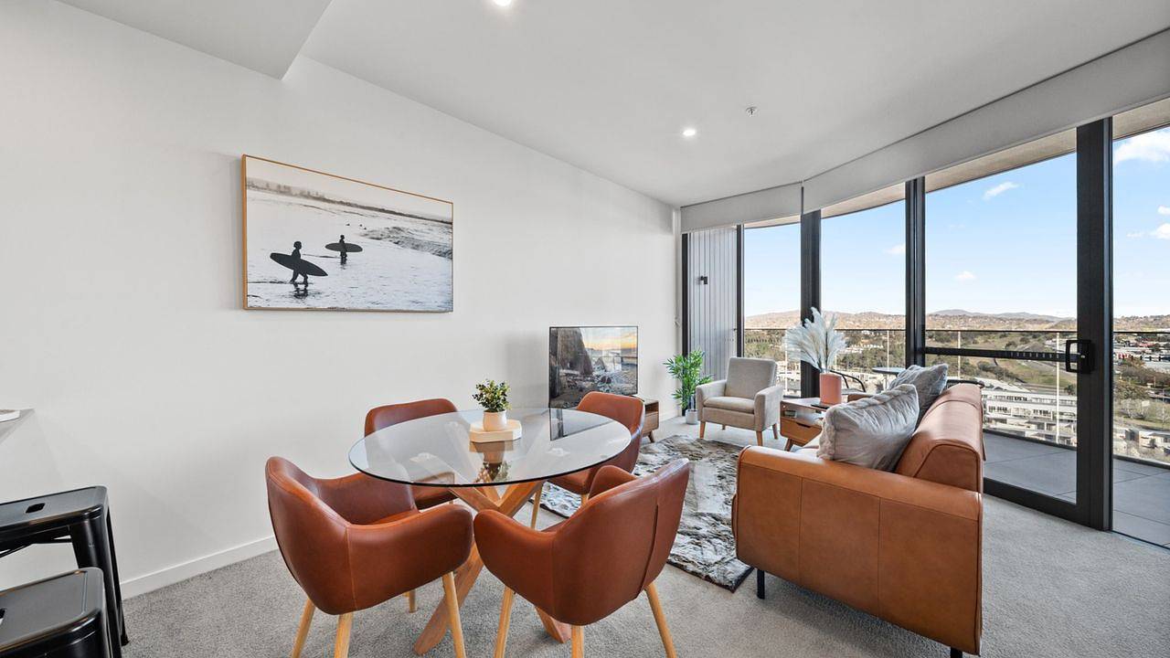 Entire holiday apartment, Ferienwohnung für 2 Personen (102 m²) in Phillip in Woden, Canberra
