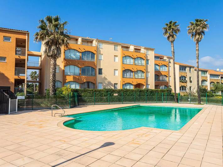 Gîte pour 4 personnes, avec piscine et balcon dans Plage Miramar