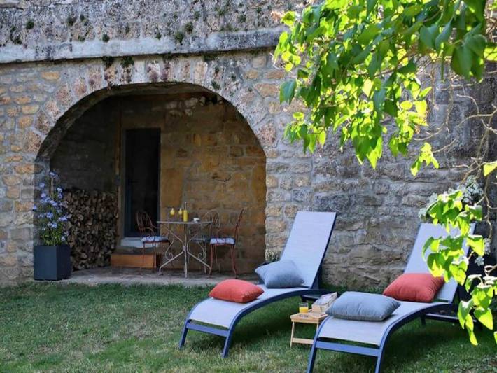 Gîte pour 4 personnes, avec terrasse ainsi que jardin et piscine, adapté aux familles à Chanac - 4