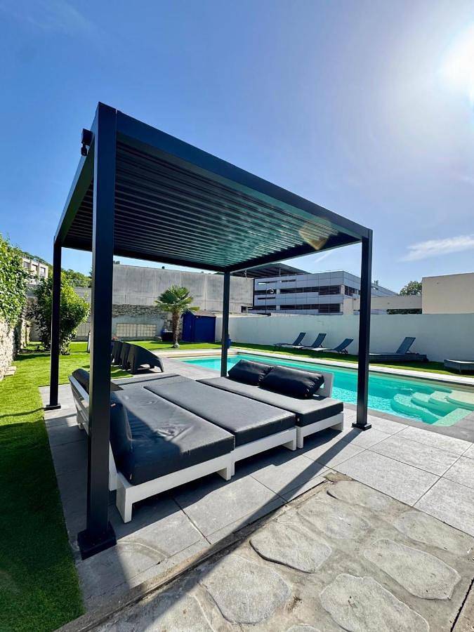 Villa pour 8 personnes, avec Terrasse et Piscine