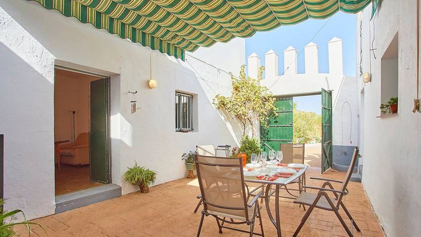 Chalet para 16 personas, con balcón/terraza y piscina, Se admiten mascotas en Sierra de Cádiz - 3