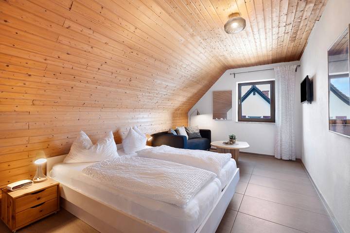 Ferienwohnung für 2 Personen, mit Seeblick, mit Haustier in Moos