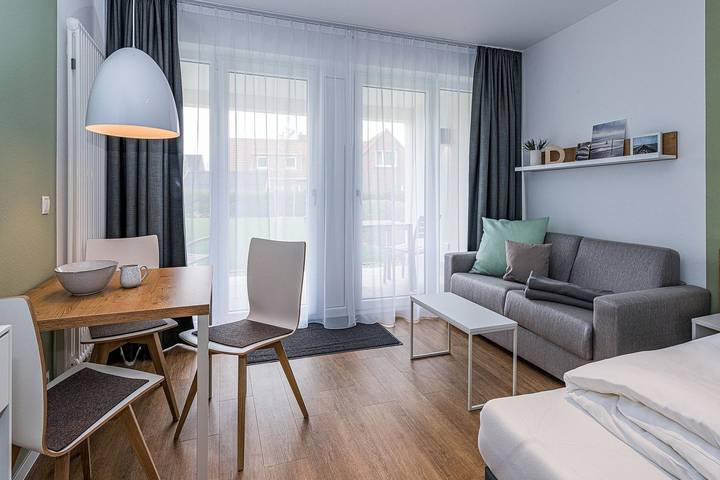 Ferienwohnung für 3 Personen, mit Terrasse und Kinderpool sowie Sauna