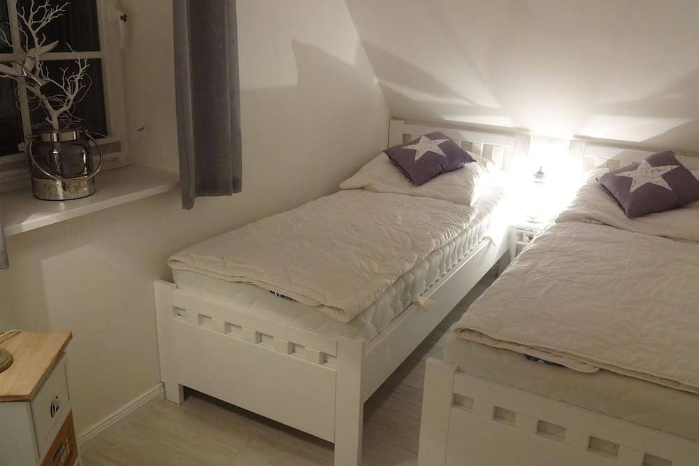 Ferienhaus Silvamare, Strandnähe,  Kamin, Sauna, Whirlpool in Breege, Rügen
