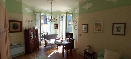 Gîte pour 3 personnes, avec balcon ainsi que jardin et vue, animaux acceptés dans Office de Tourisme La Bourboule