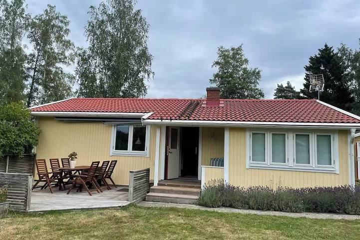 Ferienhaus für 5 Personen, mit Garten und Terrasse in Tibro