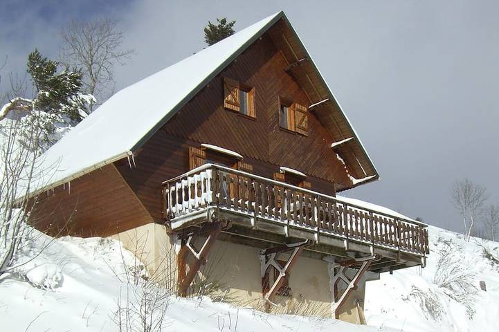 Maison pour 8 personnes, avec balcon à Besse-et-Saint-Anastaise