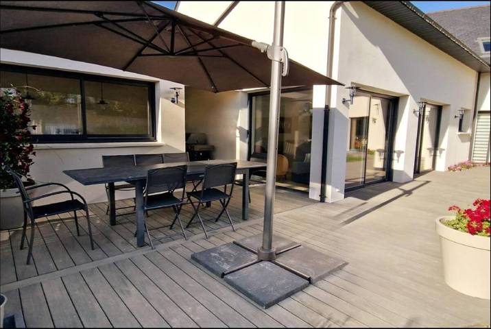 Villa pour 16 personnes, avec Terrasse ainsi que Jardin et Vue à Carantec