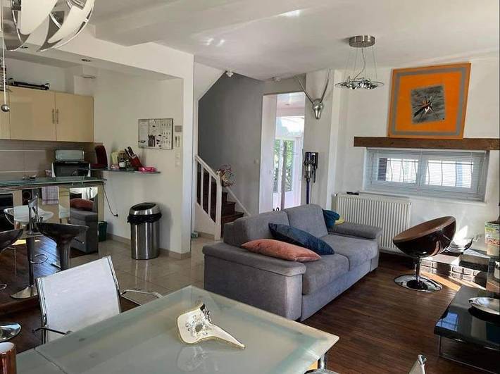 Location de vacances pour 6 personnes, avec jacuzzi ainsi que terrasse et jardin, animaux acceptés dans Warcq - 2