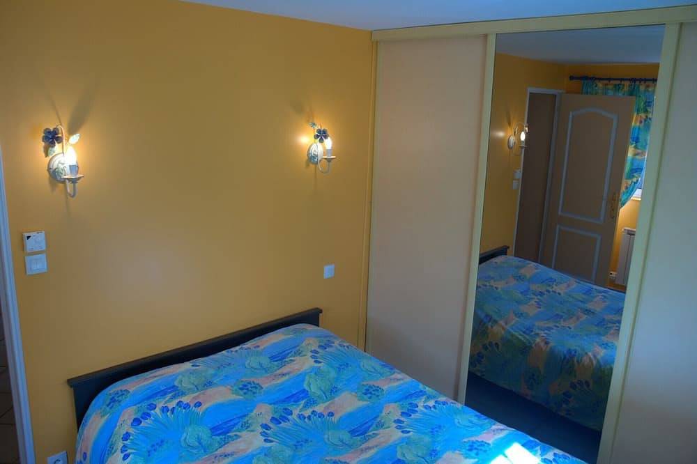 Apartamento entero, 3 habitaciones modernas, cómodas y tranquilas con vista a la ciudadela in San Juan Pie de Puerto, Region de Bayona