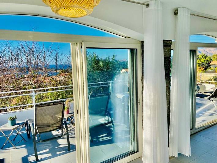 Location de vacances pour 10 personnes, avec vue et jardin dans Office de Tourisme de Cargese - 4