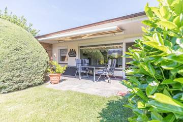 Bungalow für 4 Personen in Hundestrand Büsum, Büsum, Bild 1