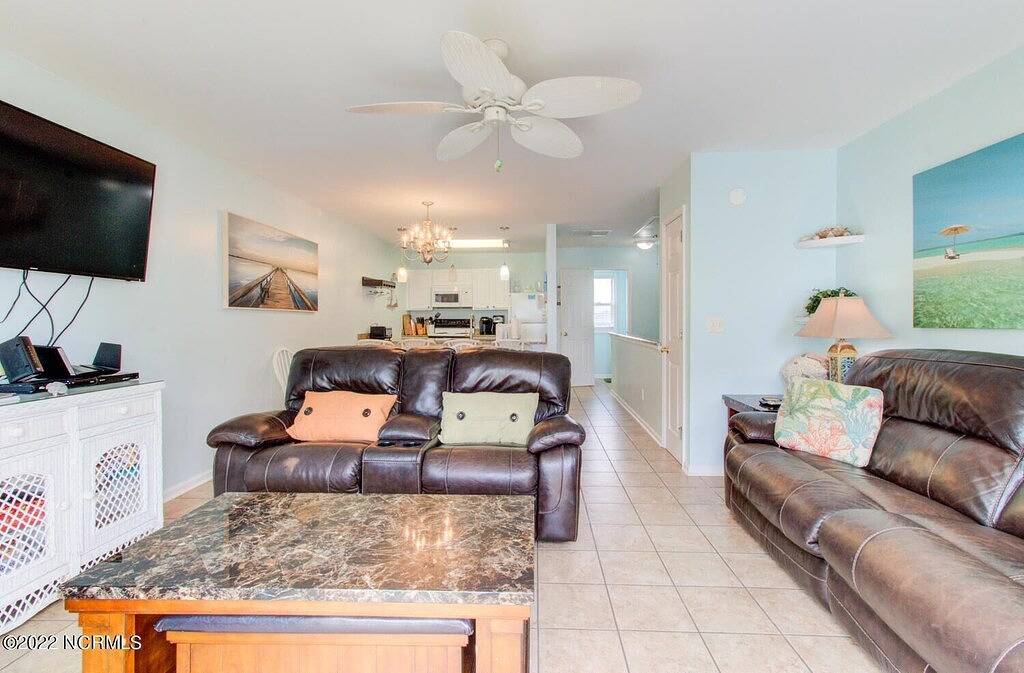 Steps to Beach - Dog Friendly - 2 Bedroom 1.5 Bathroom Townhome in Surf City, Topsail Island
