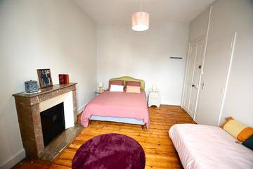 Gîte pour 2 personnes, avec terrasse et jardin, adapté aux familles à Rostrenen