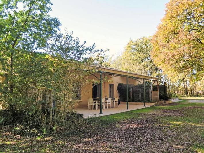 Location de vacances pour 10 personnes, avec terrasse et piscine à Gindou - 2