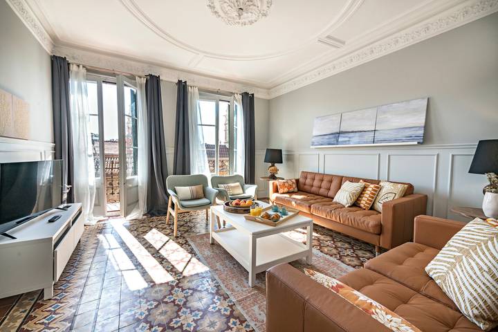 Apartamento de vacaciones para 8 personas, con balcón en Barcelona