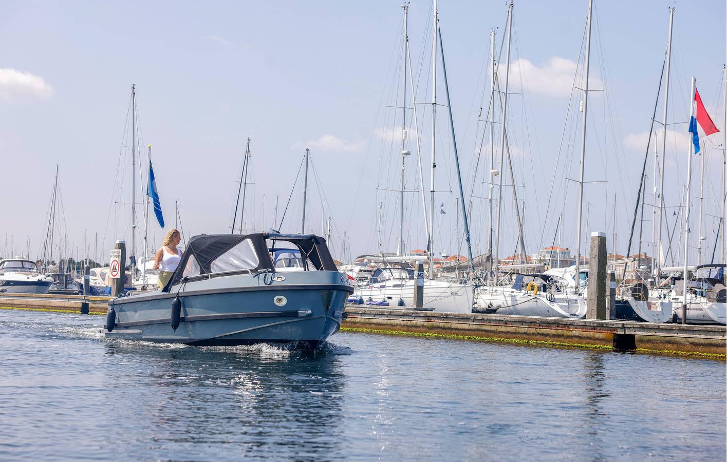 Hausboot für 4 Personen mit Ausblick in Ouddorp, Goeree-Overflakkee