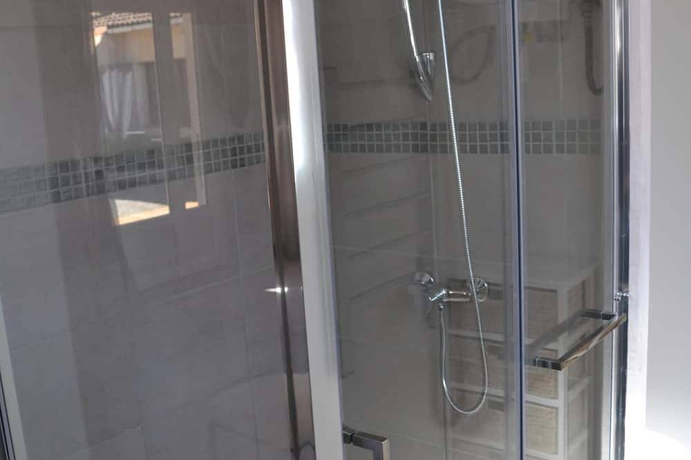 Alquiler de casa rural con terassa vallada en Vallon Pont d'Arc in Lagorce, Ardèche
