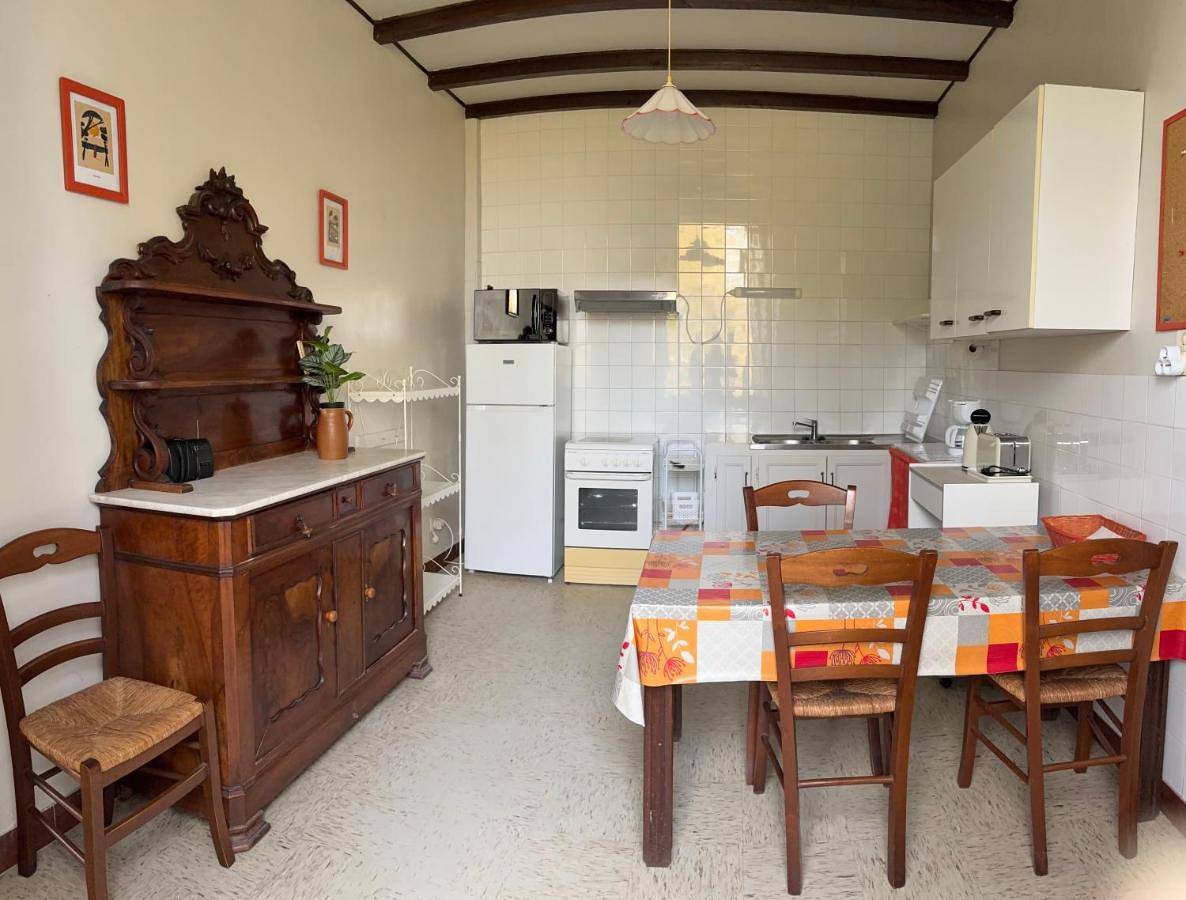 Appartement entier, Château du Rau Apt2 - piscine & parc ombragé in Gamarde-les-Bains, Région de Dax